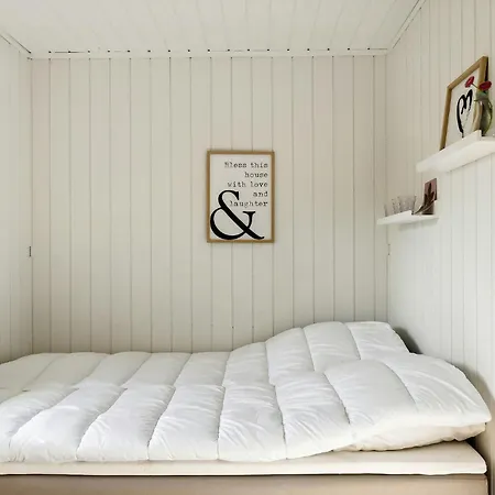 A Gem Close To And Town Holiday home