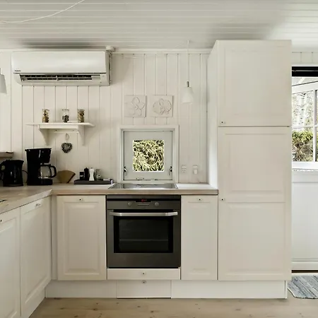 Holiday home A Gem Close To And Town