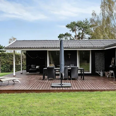 A Gem Close To And Town Vakantiehuis
